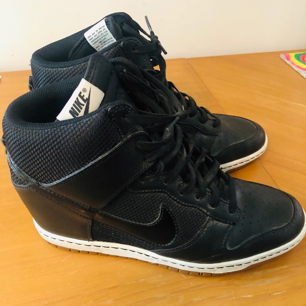 Women’s Nike Dunk Sky High Sneakers